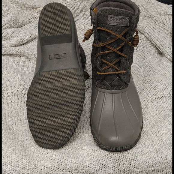 Sperry Saltwater Waterproof Rain Boot *EUC* - Picture 6 of 9